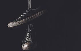 Remove wallpaper in five steps! Shoes Chucks Allstars Black Wallpapers Hd Desktop And Mobile Backgrounds