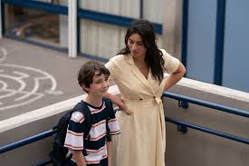 Camelia jordana, who was born in france to algerian parents, had said in a talk show on sunday that people get massacred by the police in the paris suburbs simply due to the colour of their skin. Bild Zu Camelia Jordana Parents D Eleves Bild Camelia Jordana Oscar Pauleau Filmstarts De