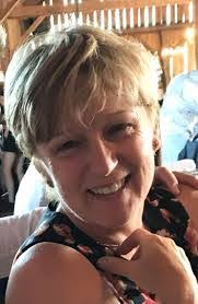 Laura Resch's Instagram, Twitter & Facebook