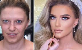 Esaudisce l'ultimo desiderio della nonna ammalata e va a trovarla in abito  da sposa, mesi prima del matrimonio