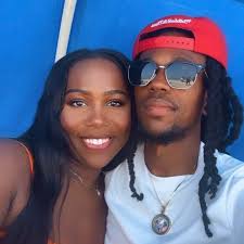 New doc “The Rise And Fall Of The Turkey Leg Hut” traces how Houston's  viral food spot blew up, faced backlash, and closed in 2024. Ready for the  real story behind the