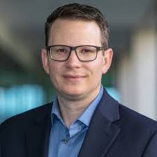 Cari Edwards's Instagram, Twitter & Facebook