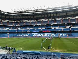 Real madryt to klub kultowy z wyjątkową historią. Stadion Realu Madryt Santiago Bernabeu Estadio Santiago Bernabeu