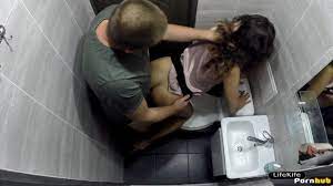 СЕКС В ТУАЛЕТЕ НОЧНОГО КЛУБА  SEX IN THE TOILET OF A NIGHT CLUB - Free  Porn Videos - YouPorn