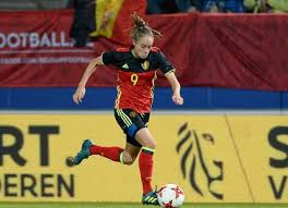 De mooiste voetbalvrouwen van rt als je wilt dat we weer voetbal vrouwen gaan gooien ! Belgische Voetbalvrouwen Spelen Vanaf 2018 In Eigen Truitje Kw Be