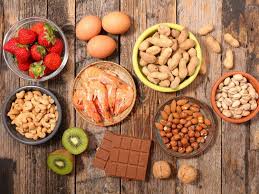 Demangeaisons Petits Boutons Plaques Rouges Gonflements Anormaux Et Si C Etait Une Allergie Alim Allergie Alimentaire Allergies Alimentaires Alimentation