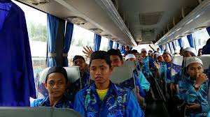 Mempersiapkan anak usia baligh agar menjadi teladan dan pemimpin di masyarakat. Sekolah Menengah Tahfiz Harapan