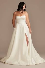 Walking into your wedding dress appointment without high expectations is the best way how to make it fun, chill, and memorable. Tall Wedding Dresses David S Bridal