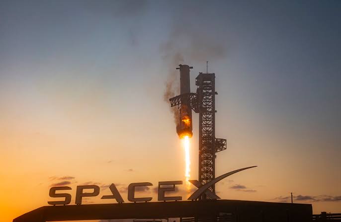 SpaceX almost ditched the insane Starship booster catch at the last second
