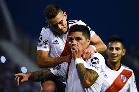 O conjunto argentino utilizou as redes sociais para anunciar a renovação do meia de 34 anos até dezembro de 2023. Enzo Perez Of River Plate Celebrates After Scoring The First Goal Of River Enzo Celebrities