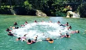 Bodyrafting citumang pangandaran, salah satu pangandaran tour pavorit untuk saat ini. Cerita Ida Sungai Citumang Pangandaran Sensasi Body Rafting Di Alam Yang Masih Asri
