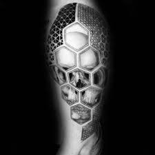 Black And White Vs Color Tattoo Reddit Skull Factal Hexagon Tattoos For Men Geometrytattoos Fractal Tattoo Geometric Tattoo Tattoo Designs Men