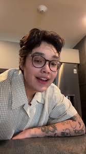 Videos de Mai (@mai__leal) con “original sound