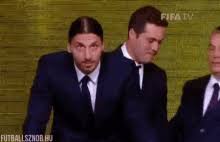 Asemenea mizerii şi minciuni ca cele spuse de ludovic orban nu mă surprind, având în vedere că, după ce bea ceva, dansează pe mese de restaurant(s.n.) „. Orban Gifs Tenor