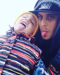 Wishing good luck to graduate from the Act school