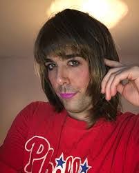 Amanda Muldoon's Instagram, Twitter & Facebook