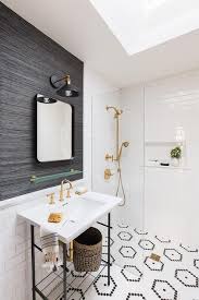 Alyssa Rosenheck Taylor Anne Interiors Black Grasscloth Wallpaper In A Bathroom Over Bottom Half White Sub Gorgeous Bathroom Bathroom Style Bathroom Design