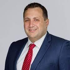 Aaron Knutson's Instagram, Twitter & Facebook