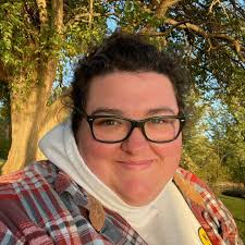 The Miraculous Catch of Fish (Luke 5:1-11): Lesson: This miracle is a call  to discipleship. The abundant catch after a fruitless night of fishing  symbolizes the fruitfulness of responding to Jesus' call.