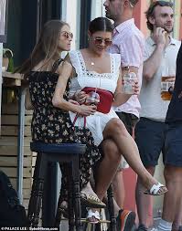 38 years 11 months 7 days profession: Big Brother 2006 Co Stars Imogen Thomas And Nikki Grahame Catch Up Over Cocktails Daily Mail Online