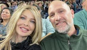 Robin Boutwell's Instagram, Twitter & Facebook