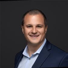 Such a fantastic time at the Edmonton Chamber of Commerce Ball last weekend  sponsored by Servus Credit Union! So many great businesses, organizations  and business leaders!