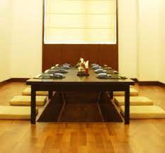 The Simplicity Of The Japanese Dining Room Japanese Dining Room Dining Room Floor Floor Seating