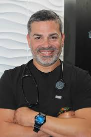 Dr Juan E. Méndez Servera