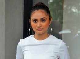 Menyelah sikit hehe betul tu tak semua heroine boleh masuk dengan zul ariffin ni, so far ayda jebat laa win sebab masuk dengan zul ariffin. Ayda Jebat Tak Kecil Hati Zul Ariffin Buang Gambarnya Mynewshub