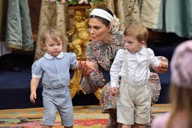 Prinzessin madeleine ist froh, zu hause zu sein. Madeleine Und Chris O Neill Prinzessin Adrienne Wird Getauft Gala De