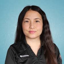 Amy Moua's Instagram, Twitter & Facebook