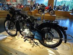 Vintage 1953 Honda Dream Motorcycle Japanese Motorcycle Honda Automobile Exhibition