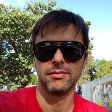 Omar Schmidt (@pichi_77)