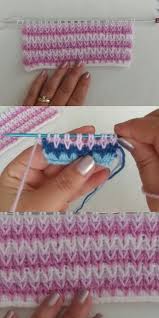 Rengarenk Orgu Ipleri Ile Yapilan Renkli Zikzaklar Orgu Modeli Kadin Ve Bebek Orgulerinde Kullaniliyor Bu Sik Orgu Mo Baby Knitting Patterns Orgu Dikis Ornegi