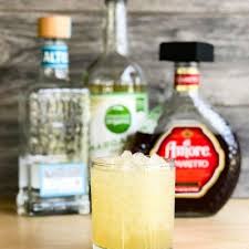 How To Make The Best Italian Margarita You Ve Ever Tasted Recipe Italian Margarita Amaretto Drinks Alcohol Drink Recipes