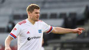 Check out his latest detailed stats including goals, assists, strengths & weaknesses and match ratings. Simon Terodde Hsv S Top Striker Fell Ill With Corona Teller Report