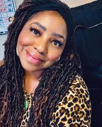 Lettie Carpenter's Instagram, Twitter & Facebook