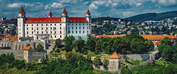 Η σλοβακία με το πλούσιο παρελθόν της κι ένα μέλλον που προμηνύεται λαμπρό, χάρη στη ραγδαία ανάπτυξή της, είναι ένας συναρπαστικός προορισμός με πολλές εκπλήξεις. Slobakia O Misos Plh8ysmos Ypeblh8h Se Test Entopisthkan 25 850 Kroysmata Hania News