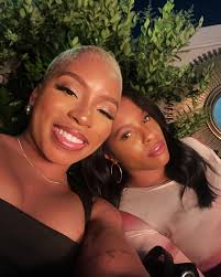 Loretta Mars (@lorettamars_) • Instagram photos and videos