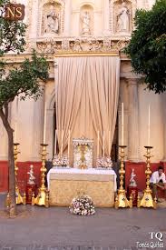 Image Result For Altares Para Corpus Christi Table Decorations Decor Corpus Christi