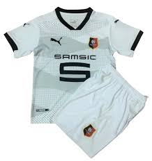 Oui mais un maillot de foot respirant et confortable ! Kit Maillot Enfant Junior Rennes Stade Rennais Exterieur 2020 2021