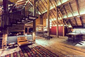 Une Ferme Savoyarde Transformee En Etape Tout Confort Chalet Salle De Bain Design Hotel Chalet