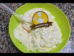 كريمة الزبدة Creme Au Beurre محضرة بزبدة الأكل بطريقة مبسطة وسهلة للمبتدئات Youtube Food Cheese Dairy