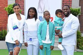 Kevin darnell hart is an american actor, comedian, writer, and producer. Kevin Hart On Fatherhood Amid Covid Family Workouts Crash Recovery