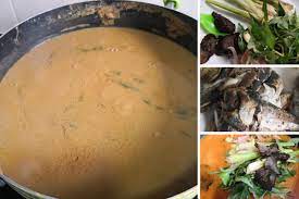 Resepinya dikatakan berasal dari orang cina yang berhijrah ke tanah melayu (peranakan). Resipi Asam Laksa Cina Sedap Dan Puas Makan