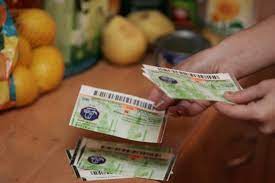 Masuri pentru promovarea unui pranz sanatos. Pensionarii Cu Venituri Mici Vor Primi Bonuri De MasÄƒ In Valoare De 180 De Lei