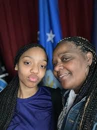 Wayne Stansberry's Instagram, Twitter & Facebook