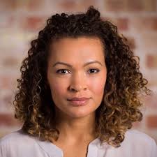 Maas is the #1 new york times and internationally bestselling author of the crescent city, a court of thorns and roses, and the throne of glass. Sarah J Jackson Ph D Annenberg