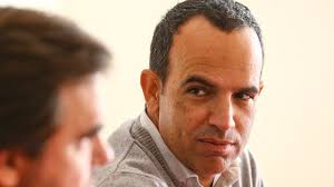 Pedro tem 8 vagas no perfil. Rw962nv2g8vehm
