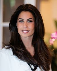 Nora Taylor's Instagram, Twitter & Facebook